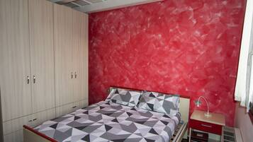 1 Schlafzimmer, Schreibtisch, BĂŒgeleisen/BĂŒgelbrett, kostenloses WLAN