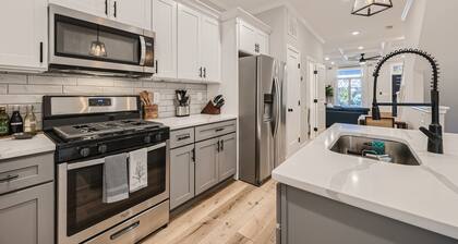 Spacious Modern Rowhome in Quirky Hampden