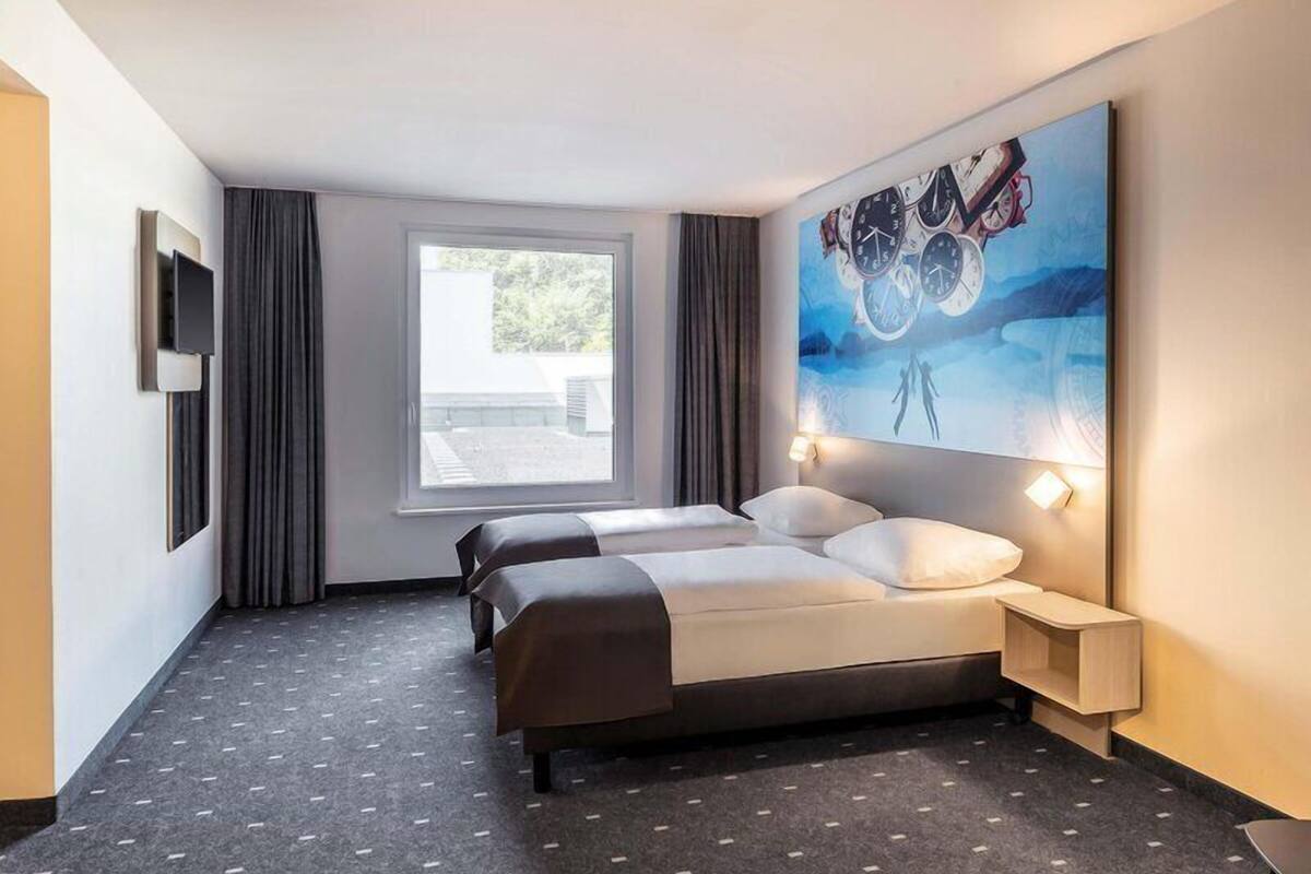 Chambre avec lits jumeaux | Bureau, chambres insonorisées, Wi-Fi gratuit, draps fournis