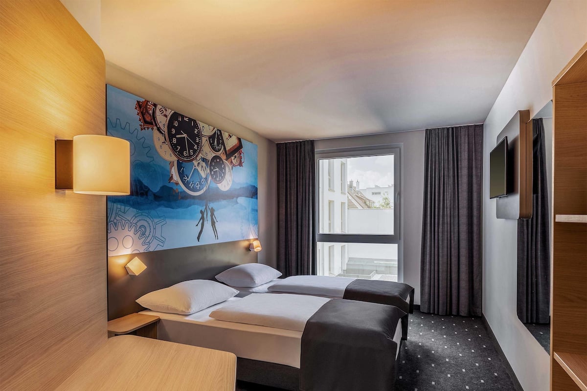 Double Room | Desk, soundproofing, free WiFi, bed sheets