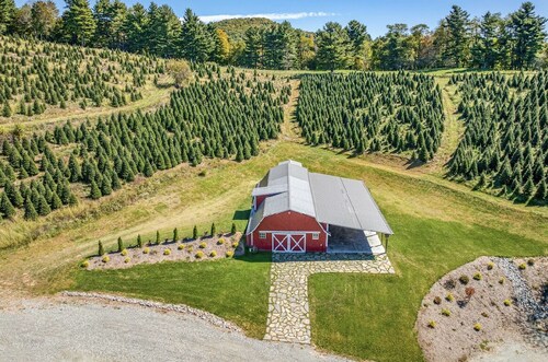 Circle C Honey Hole is your Boone and Blowing Rock getaway!!