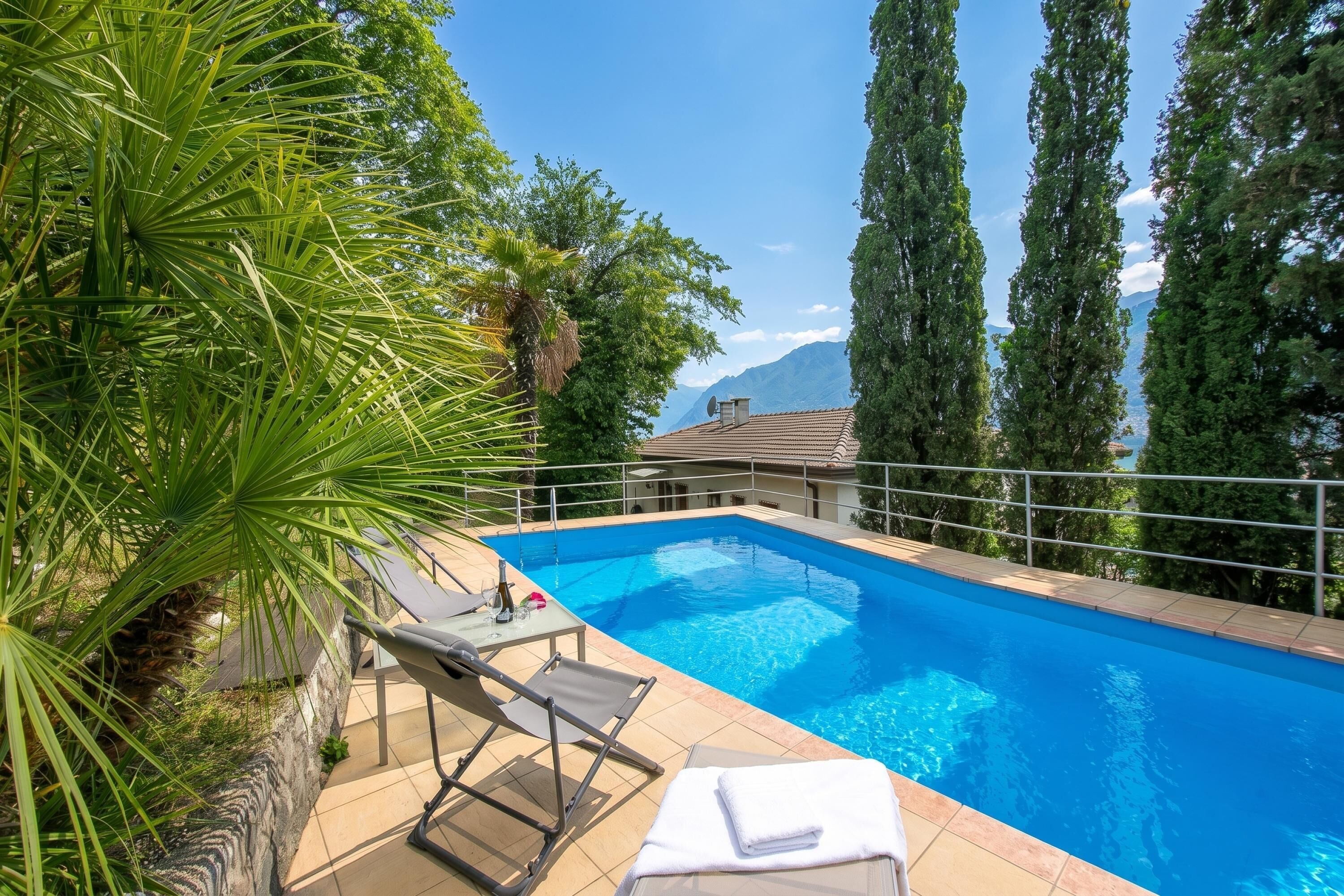 Villa familiar, 3 habitaciones, balcón, junto a la montaña (Villa Panorama with private pool) | Piscina | Una piscina al aire libre de temporada