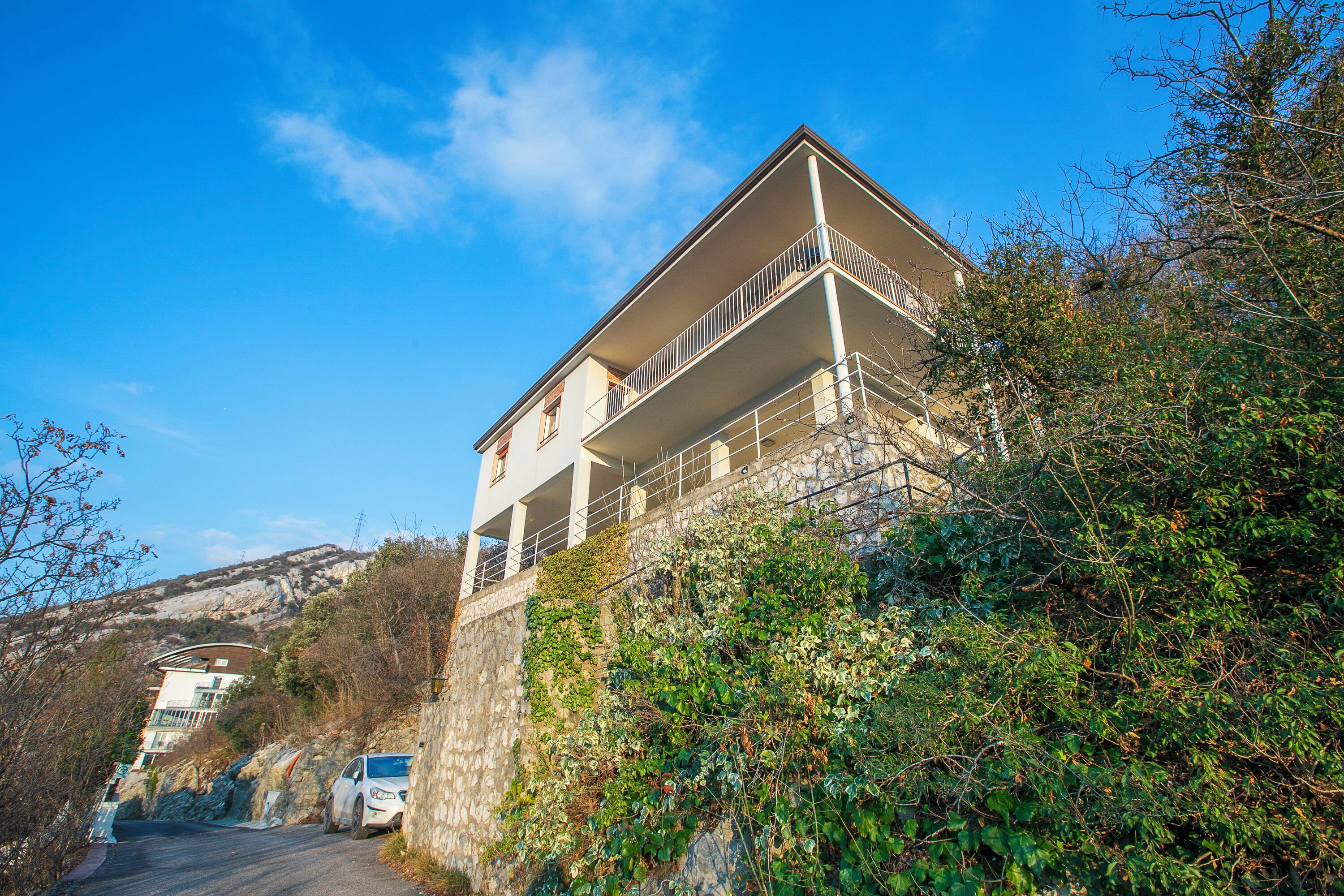 Villa Familiale, plusieurs chambres, côté montagne (Villa Panorama with private pool) | Extérieur