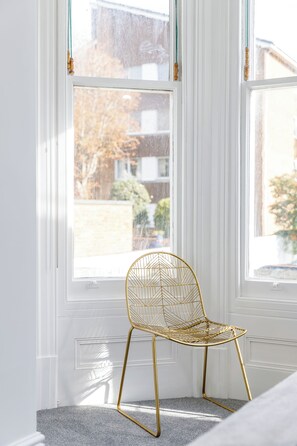 Interior - Lovely, modern & spacious 1-bed flat central Hove (Hove)