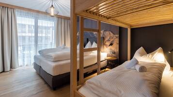 ์ํํธ | 3 ๊ฐ์ ์นจ์ค, ์ ์๊ทน์ฑ ์นจ๊ตฌ, ๊ฐ์ค ๋ด ๊ธ๊ณ , ๊ฐ๊ฐ ๋ค๋ฅธ ์คํ์ผ์ ์ธํ
๋ฆฌ์ด