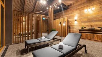 Sauna, steam room