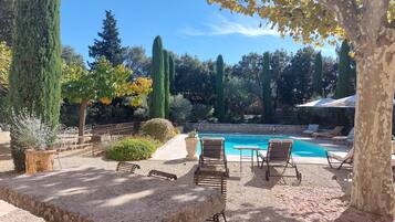 Piscine extérieure, piscine chauffée