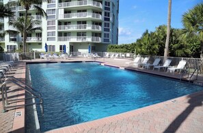 Outdoor pool, a heated pool