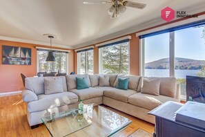 Smart TV, fireplace, video games, DVD player