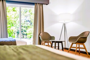 Een strijkplank/strijkijzer, gratis wifi, beddengoed, rolstoeltoegang