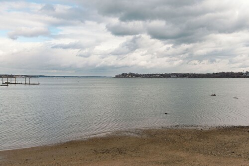 Lovely 1.5 bedroom in the great historic town