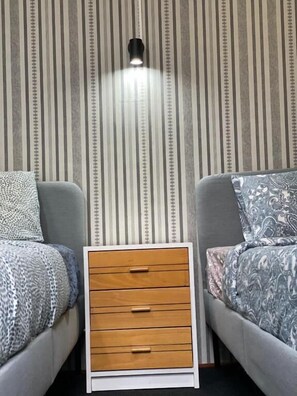 Room - Sri-Indo Guest House (Lisbon)