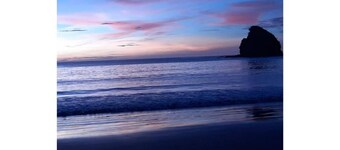 Beach house with ample land and privacy