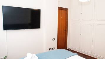 1 camera, Wi-Fi gratuito, lenzuola