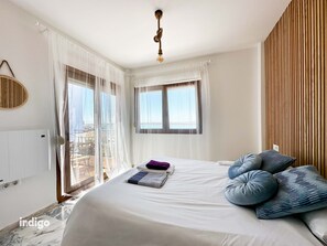 4 chambres, fer et planche à repasser, Wi-Fi, draps fournis