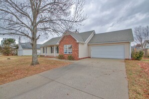 Exterior - Windemere- Location! Cul-de-sac near I24. Fenced (Murfreesboro)