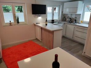 Kühlschrank, Herdplatte, Geschirrspüler