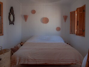 4 bedrooms, free WiFi