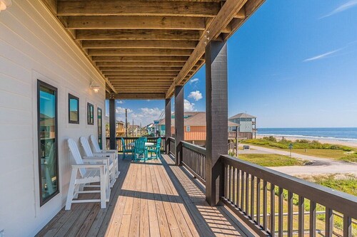 Family Vacation Unbelievable Views! Beach Front 6Bd/5Ba Sleeps 20+