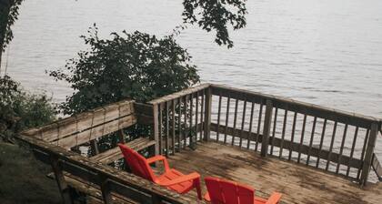 Sunset Lakehouse Retreat