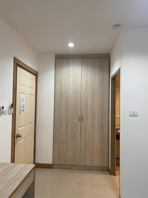 Standard Double Room | Free WiFi - Cocoon Patong Hotel (Patong)