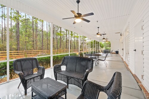 1 Bedroom Apartment at Oak + Fountain #12