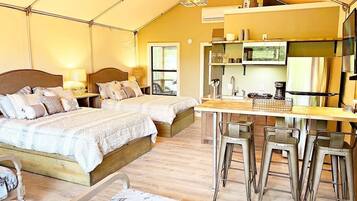 Standard Cabin | Premium bedding, free WiFi, bed sheets