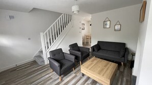 Living area - Ebor Mill's Cottage, a great location for exploring Haworth (Haworth)