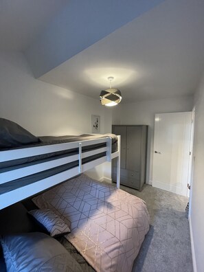 2 Schlafzimmer, kostenloses WLAN, Bettwäsche