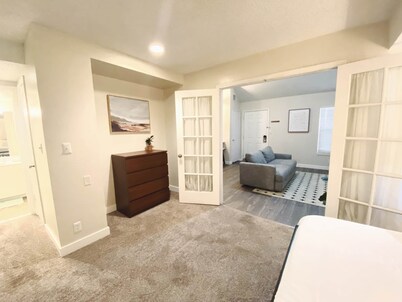 Lovely 2-bdrm Loft • Perfect Location • Downtown