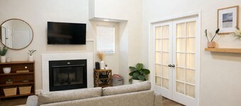 Lovely 2-bdrm Loft • Perfect Location • Downtown