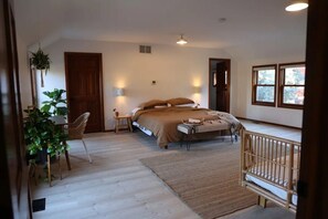 1 bedroom, desk, iron/ironing board, WiFi - * New * Modern Chic Studio /soaking tub/ bike path (Boulder)