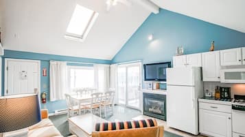 Standard Condo, 2 Bedrooms | 2 bedrooms, free WiFi