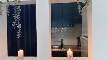Basic Apartment | Private kitchen | Full-sized fridge, microwave, oven, espresso maker