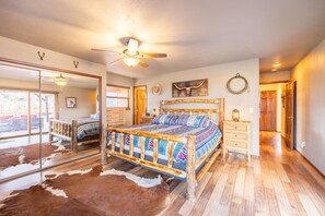 4 bedrooms, iron/ironing board, WiFi, bed sheets