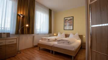 Comfort Studio (Premier Studio Appartement) | In-room safe, desk, iron/ironing board, free WiFi