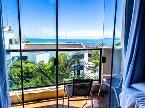 Kamar Standar | Balkon