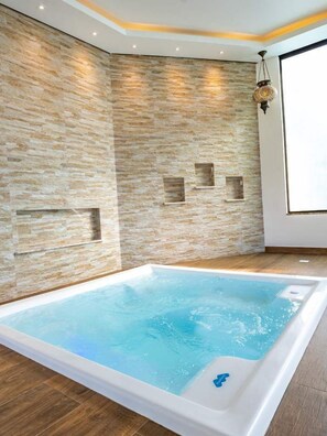 Outdoor spa tub - Hotel e Pousada Sonho Meu (Florianópolis)