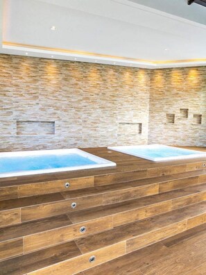 Outdoor spa tub - Hotel e Pousada Sonho Meu (Florianópolis)