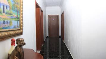 Kamar Keluarga | Pemandangan dari kamar