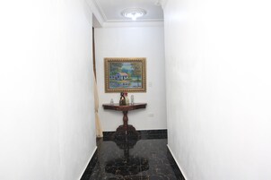 Room | Bathroom | Shower, rainfall showerhead, towels