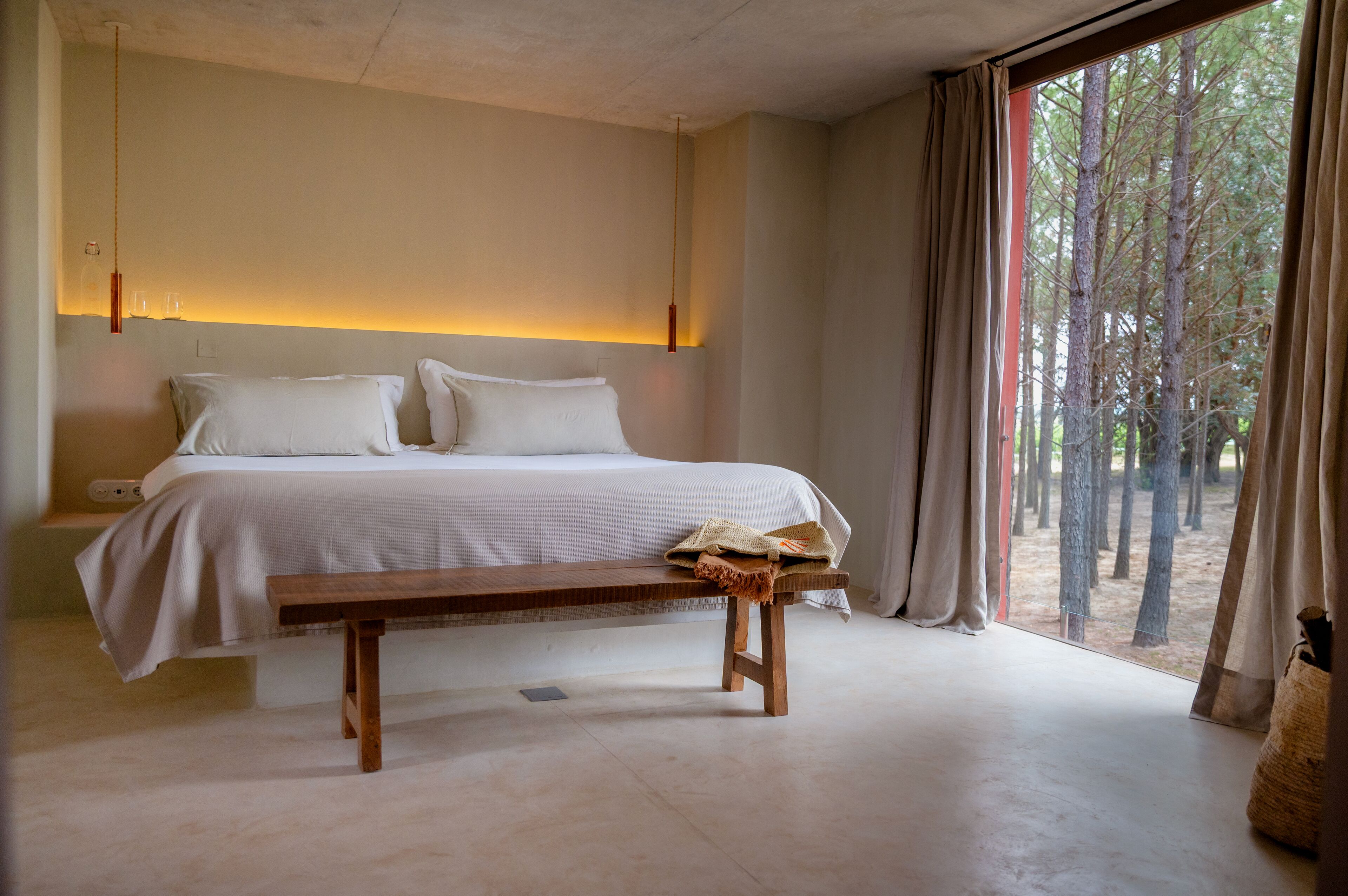 Habitación doble superior | Ropa de cama de alta calidad y edredones de plumas