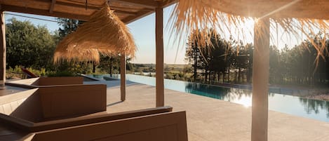 Poolside bar