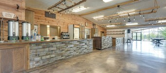Cozy Cassopolis Cabin, Near Parks & Golfing!