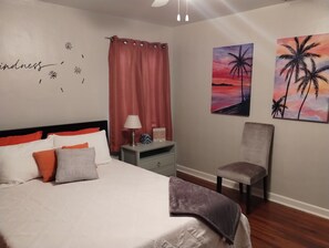 2 chambres, bureau, fer et planche à repasser, accès au Wi-Fi (inclus)