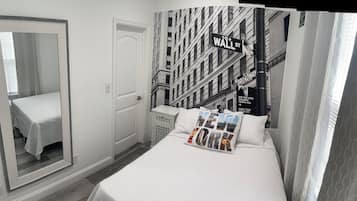 Iron/ironing board, internet, bed sheets