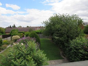 Exterior - The Cambridge Suites -Tas Accommodations (Cambridge)