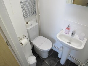 Habitación estándar doble | Baño | Ducha y cabezal de ducha tipo lluvia