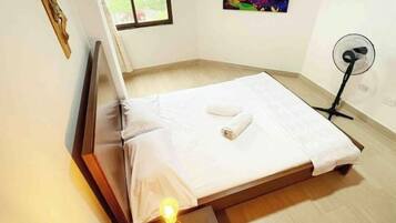 2 habitaciones, wifi gratis y ropa de cama
