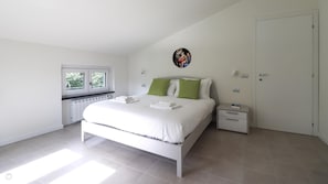 Ferienhaus | 3 Schlafzimmer, schallisolierte Zimmer, Bügeleisen/Bügelbrett, WLAN